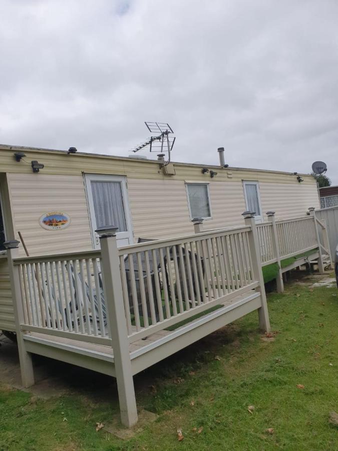 R And B Static Caravan Skegness Esterno foto