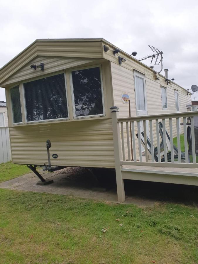 R And B Static Caravan Skegness Esterno foto